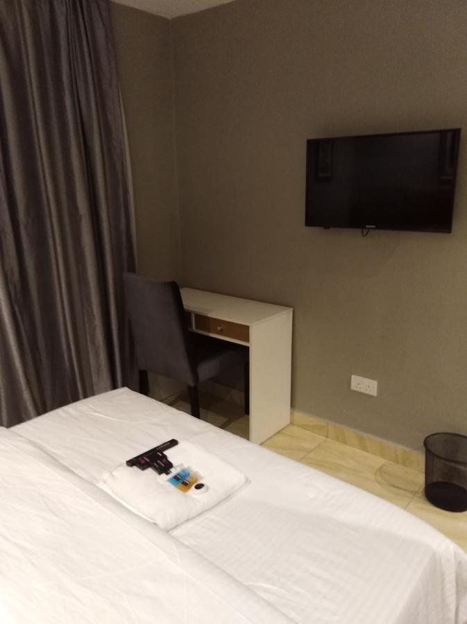 Blackwood Hotels Ikeja Exterior photo